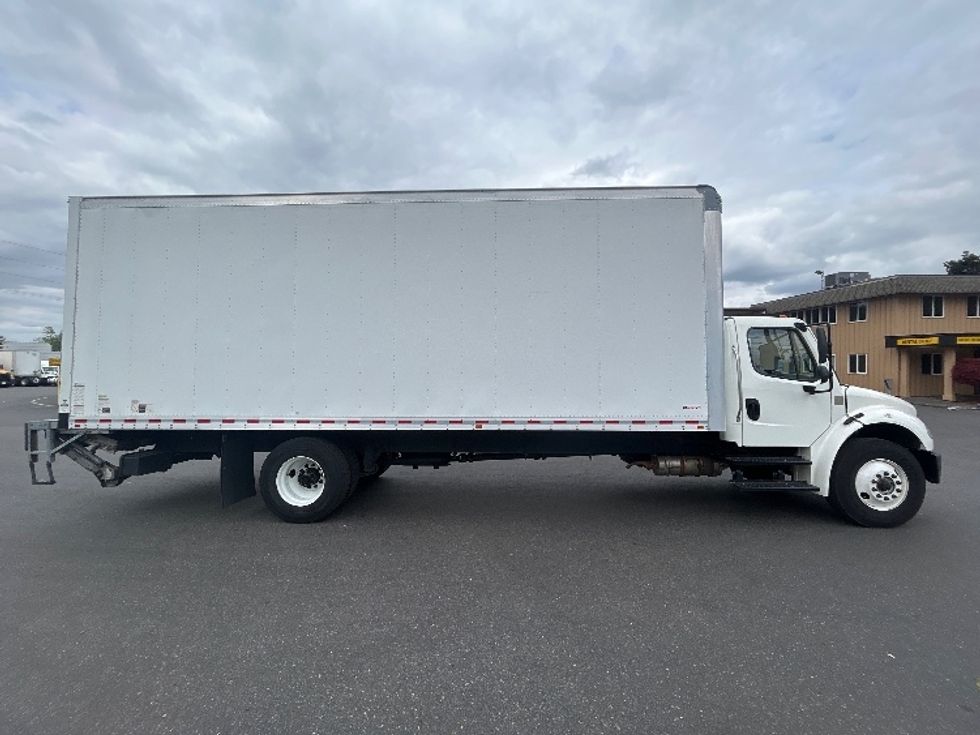 Medium Duty Box Truck-Light and Medium Duty Trucks-Freightliner-2021-M2-Portland-OR-115,770\n\t\tmiles-$ 69,750 - Image 15