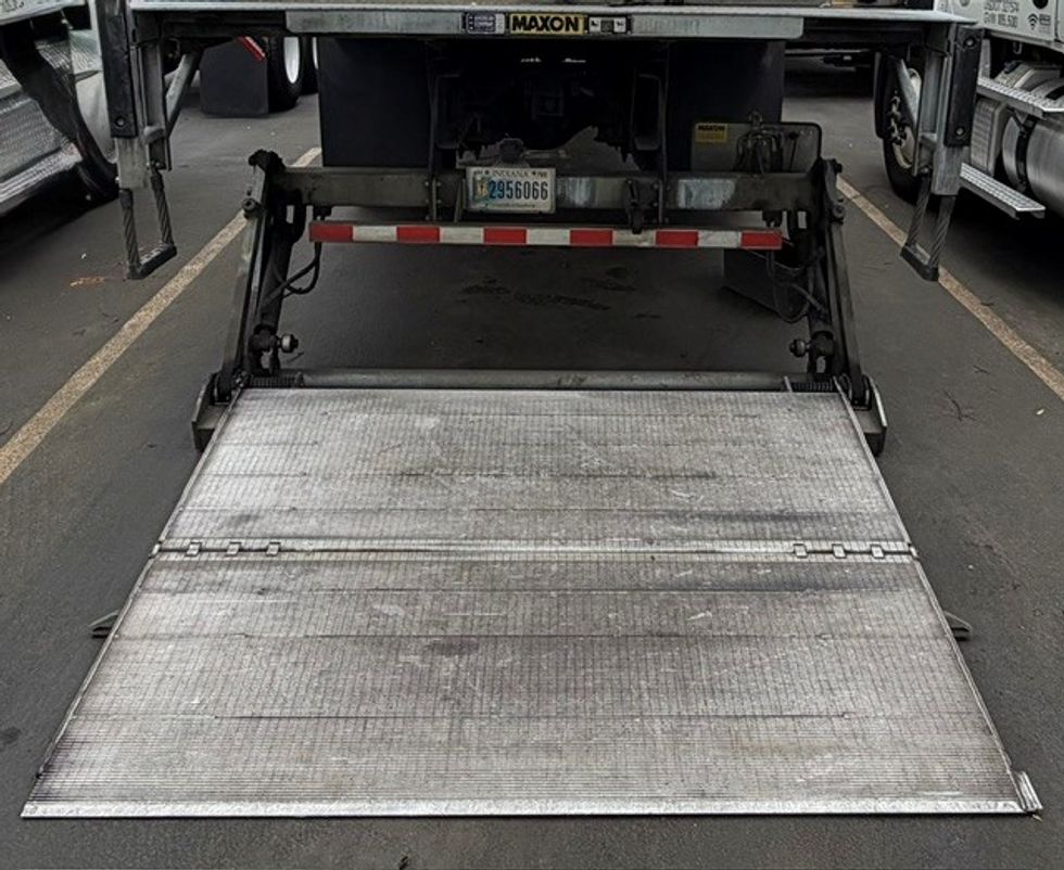 Medium Duty Box Truck-Light and Medium Duty Trucks-Freightliner-2021-M2-Portland-OR-115,770\n\t\tmiles-$ 69,750 - Image 25