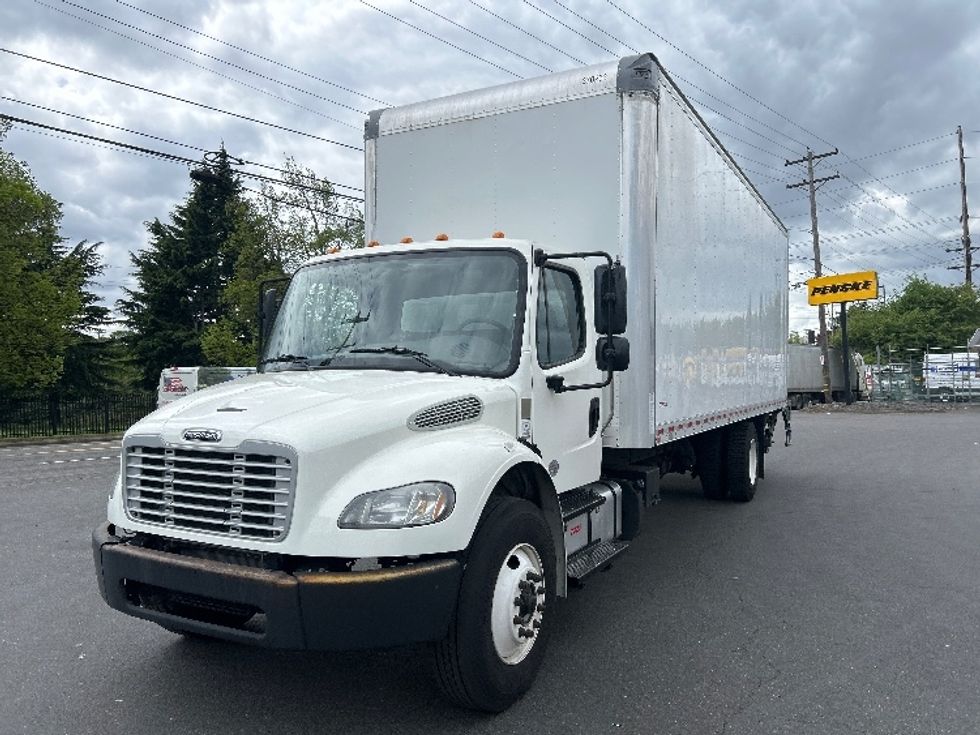 Medium Duty Box Truck-Light and Medium Duty Trucks-Freightliner-2021-M2-Portland-OR-115,770\n\t\tmiles-$ 69,750 - Image 3