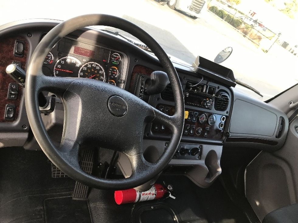 Medium Duty Box Truck-Light and Medium Duty Trucks-Freightliner-2021-M2-Prince George-VA-158,421\n\t\tmiles-$ 62,500 - Image 17