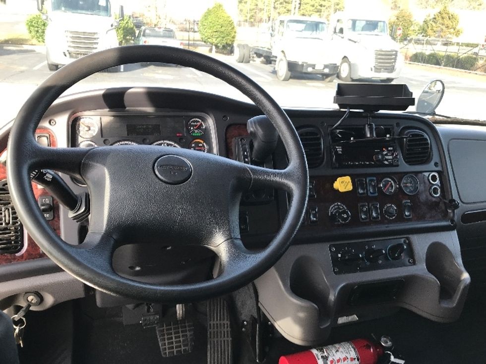 Medium Duty Box Truck-Light and Medium Duty Trucks-Freightliner-2021-M2-Prince George-VA-158,421\n\t\tmiles-$ 62,500 - Image 18