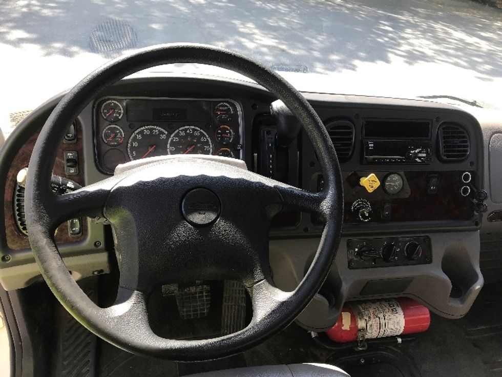 Medium Duty Box Truck-Light and Medium Duty Trucks-Freightliner-2021-M2-Prince George-VA-159,010\n\t\tmiles-$ 68,750 - Image 18