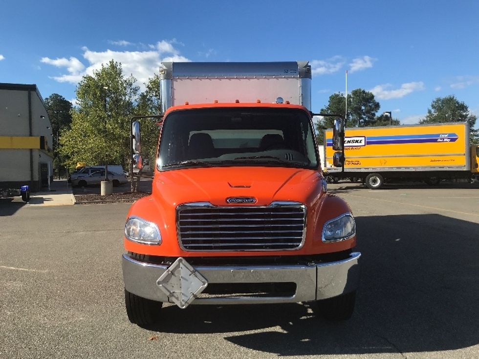 Medium Duty Box Truck-Light and Medium Duty Trucks-Freightliner-2021-M2-Prince George-VA-239,074\n\t\tmiles-$ 31,000 - Image 2