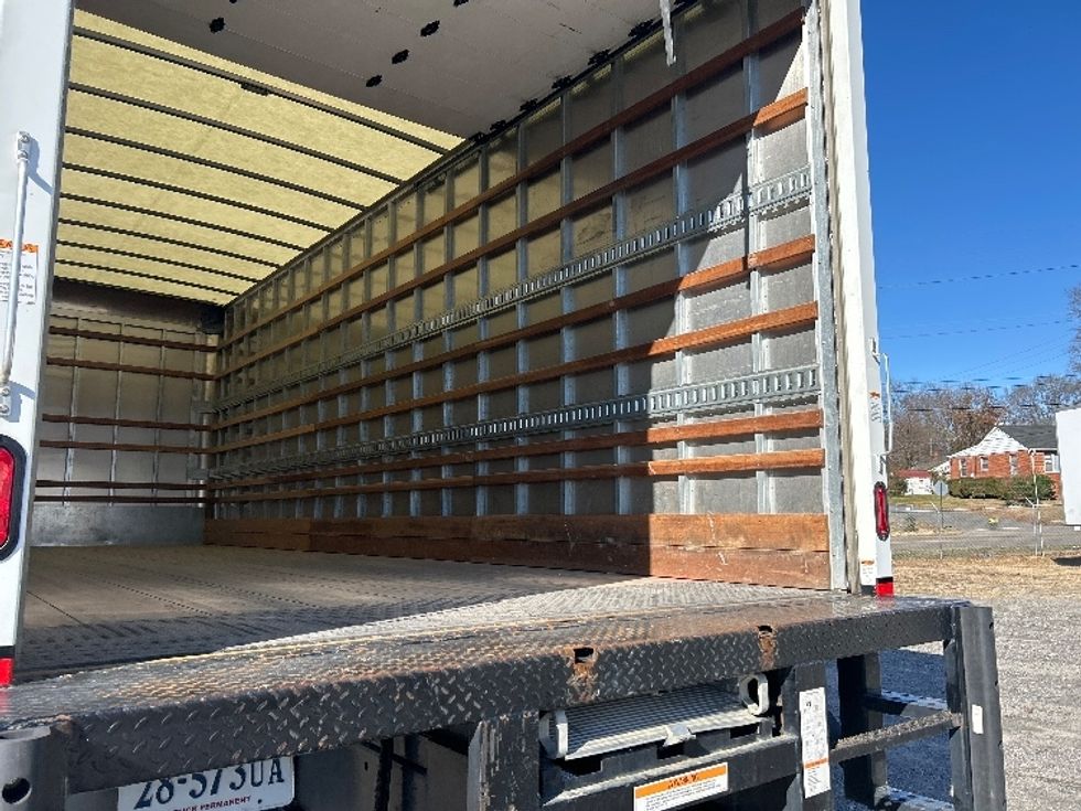 Medium Duty Box Truck-Light and Medium Duty Trucks-Freightliner-2021-M2-Prince George-VA-50,472\n\t\tmiles-$ 71,250 - Image 12