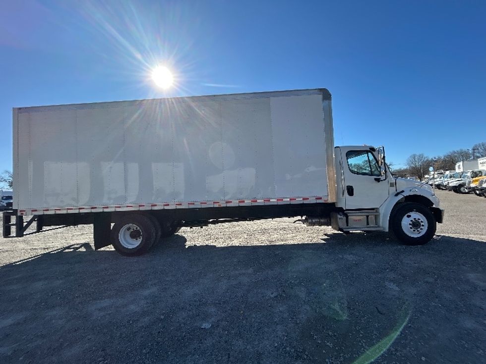 Medium Duty Box Truck-Light and Medium Duty Trucks-Freightliner-2021-M2-Prince George-VA-50,472\n\t\tmiles-$ 71,250 - Image 15