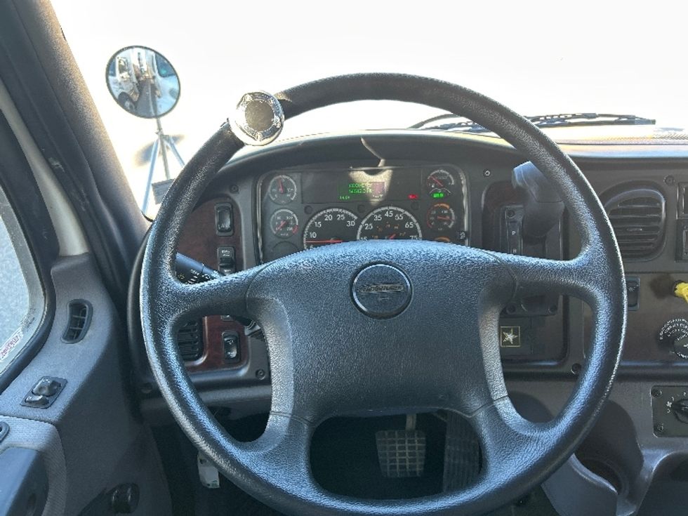 Medium Duty Box Truck-Light and Medium Duty Trucks-Freightliner-2021-M2-Prince George-VA-50,472\n\t\tmiles-$ 71,250 - Image 17