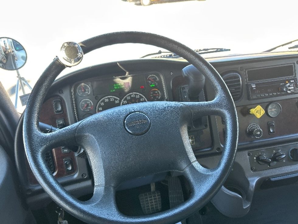 Medium Duty Box Truck-Light and Medium Duty Trucks-Freightliner-2021-M2-Prince George-VA-50,472\n\t\tmiles-$ 71,250 - Image 18