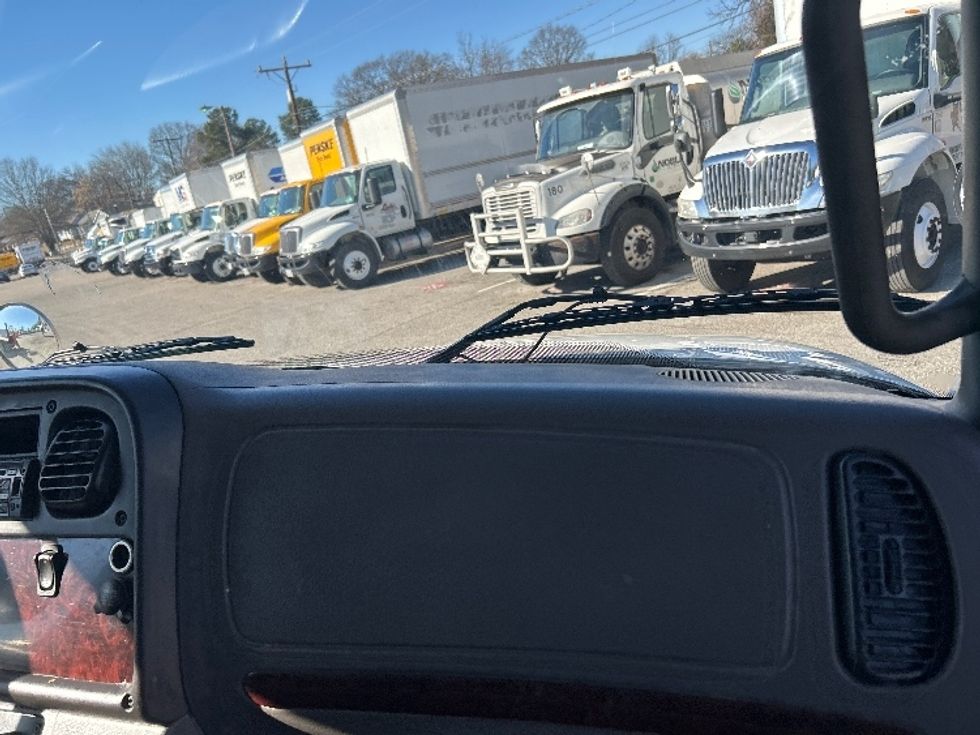 Medium Duty Box Truck-Light and Medium Duty Trucks-Freightliner-2021-M2-Prince George-VA-50,472\n\t\tmiles-$ 71,250 - Image 21