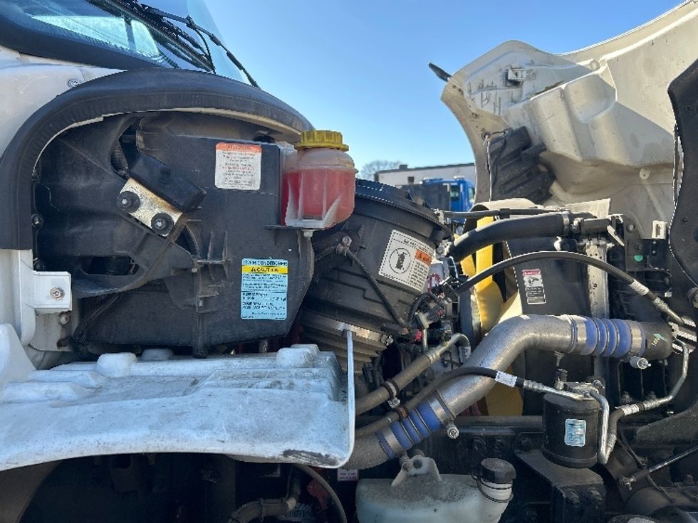 Medium Duty Box Truck-Light and Medium Duty Trucks-Freightliner-2021-M2-Prince George-VA-50,472\n\t\tmiles-$ 71,250 - Image 24