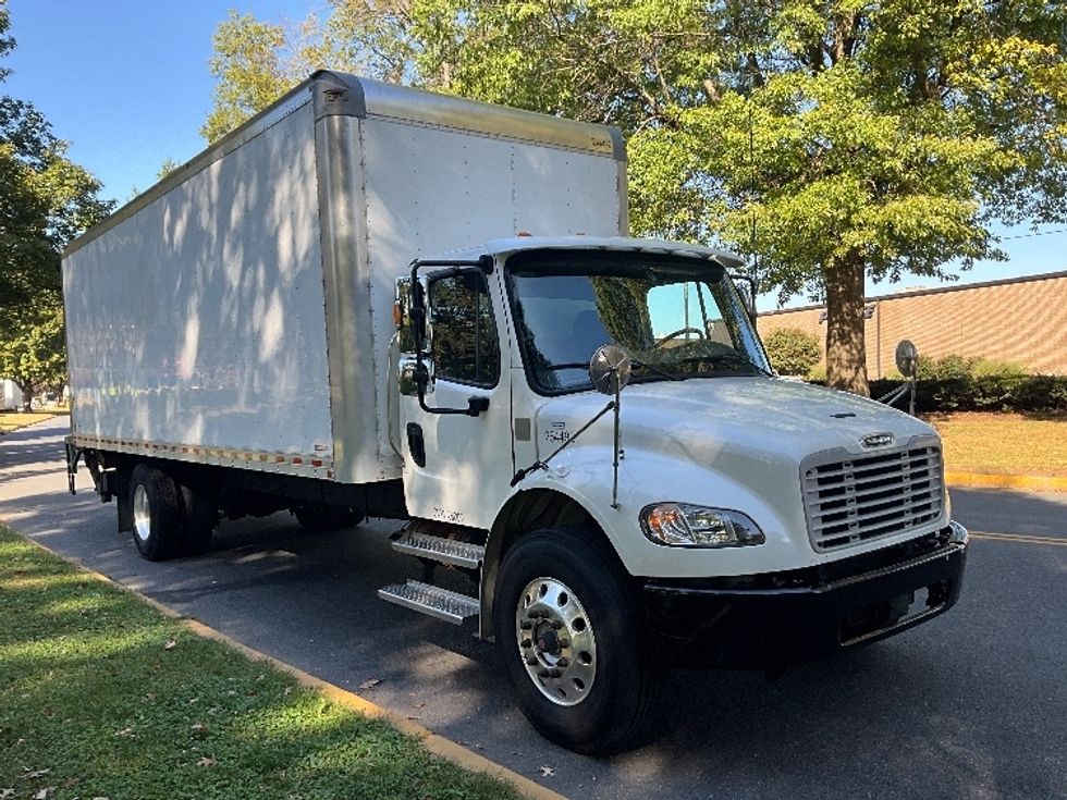 Medium Duty Box Truck-Light and Medium Duty Trucks-Freightliner-2021-M2-Reading-PA-218,530\n\t\tmiles-$ 49,750 - Image 1