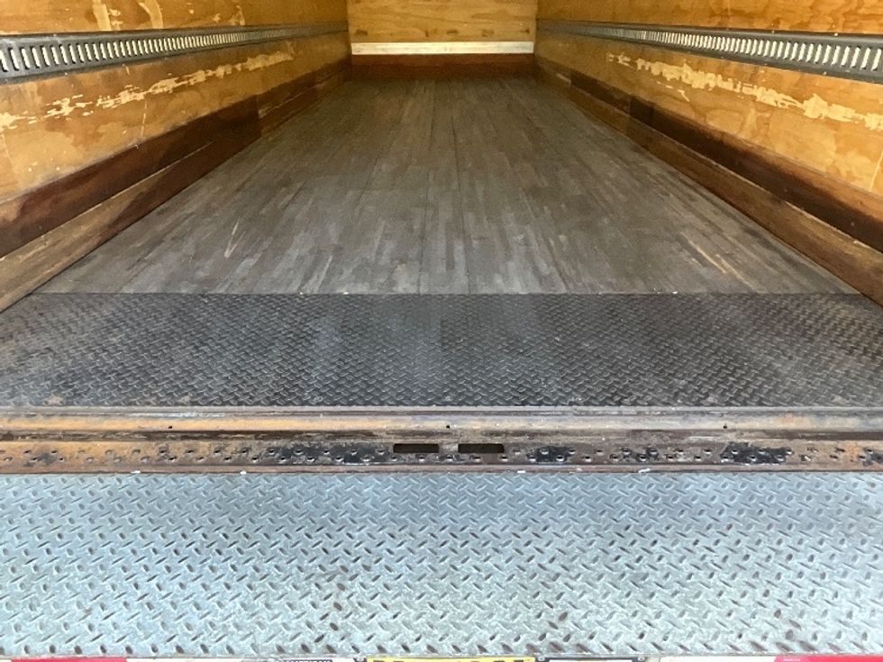 Medium Duty Box Truck-Light and Medium Duty Trucks-Freightliner-2021-M2-Reading-PA-218,530\n\t\tmiles-$ 49,750 - Image 10