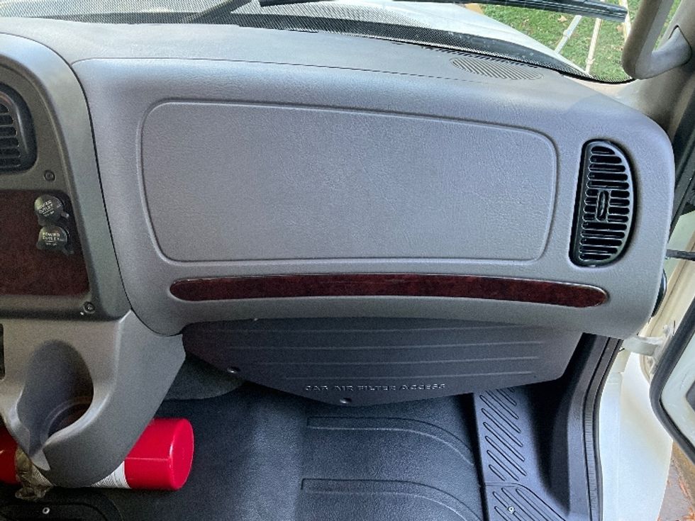 Medium Duty Box Truck-Light and Medium Duty Trucks-Freightliner-2021-M2-Reading-PA-218,530\n\t\tmiles-$ 49,750 - Image 21