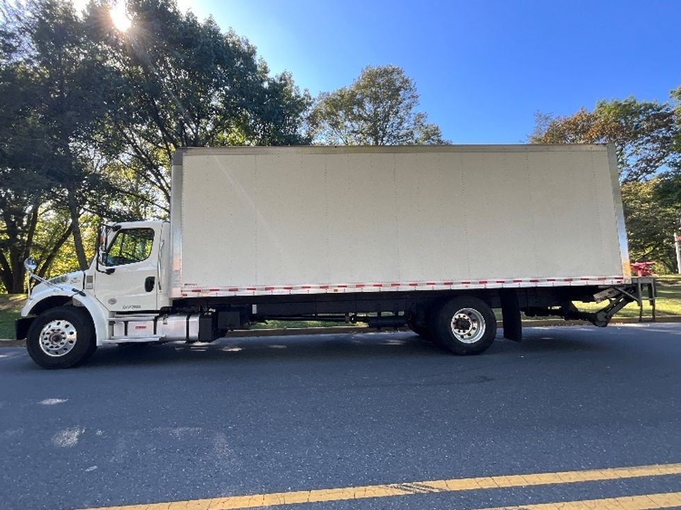 Medium Duty Box Truck-Light and Medium Duty Trucks-Freightliner-2021-M2-Reading-PA-218,530\n\t\tmiles-$ 49,750 - Image 4