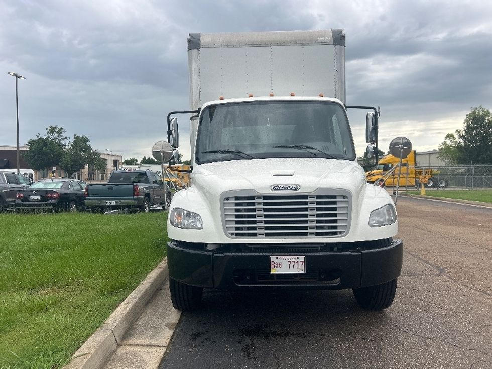 Medium Duty Box Truck-Light and Medium Duty Trucks-Freightliner-2021-M2-Richland-MS-267,900\n\t\tmiles-$ 36,750 - Image 2