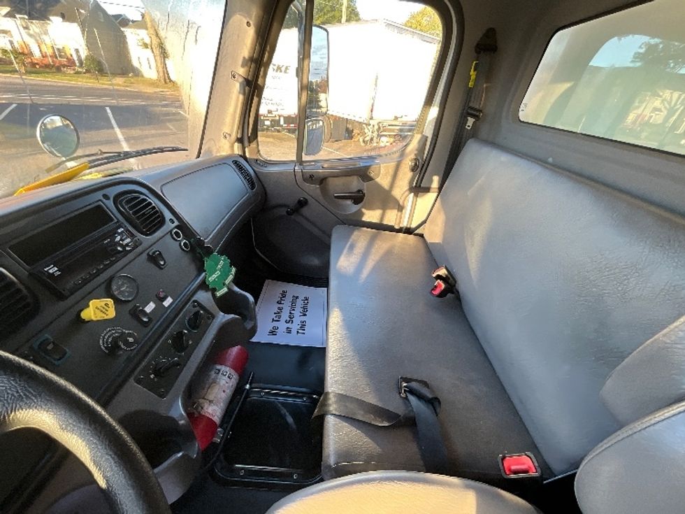Medium Duty Box Truck-Light and Medium Duty Trucks-Freightliner-2021-M2-Richmond-VA-249,484\n\t\tmiles-$ 47,750 - Image 19