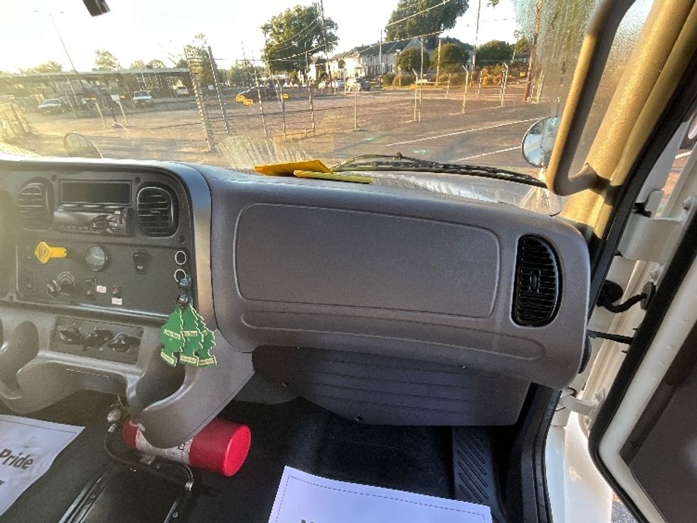 Medium Duty Box Truck-Light and Medium Duty Trucks-Freightliner-2021-M2-Richmond-VA-249,484\n\t\tmiles-$ 47,750 - Image 21