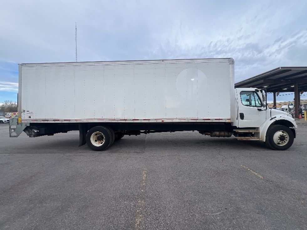 Medium Duty Box Truck-Light and Medium Duty Trucks-Freightliner-2021-M2-Rochester-NY-203,511\n\t\tmiles-$ 45,250 - Image 15