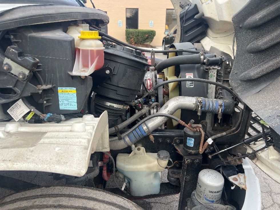Medium Duty Box Truck-Light and Medium Duty Trucks-Freightliner-2021-M2-Rochester-NY-203,511\n\t\tmiles-$ 45,250 - Image 23
