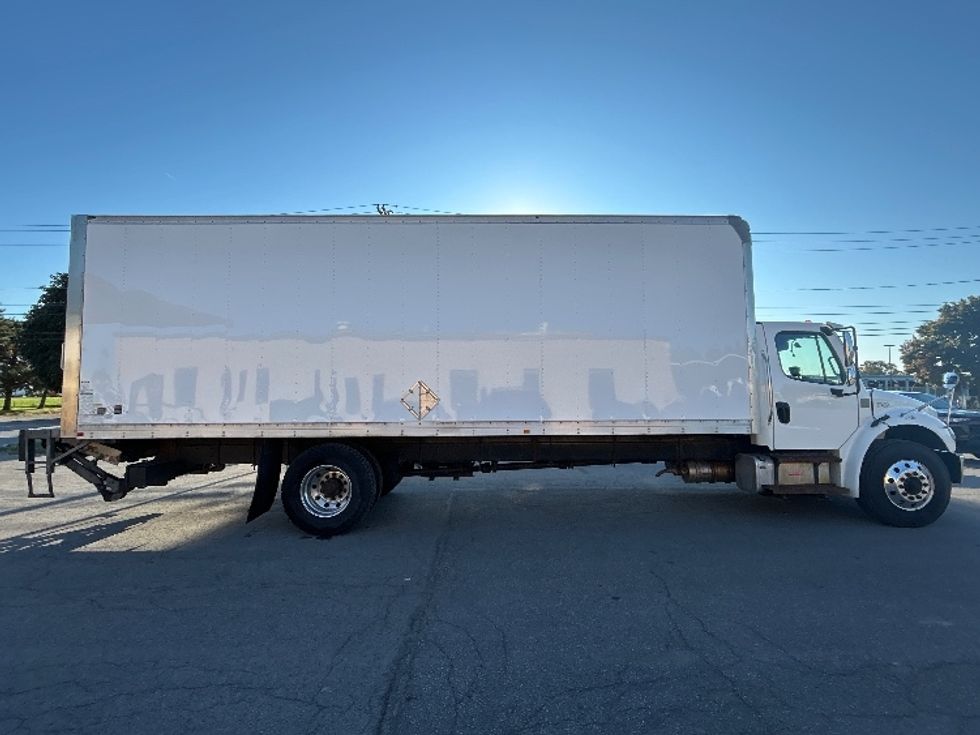 Medium Duty Box Truck-Light and Medium Duty Trucks-Freightliner-2021-M2-Rochester-NY-210,002\n\t\tmiles-$ 47,250 - Image 15