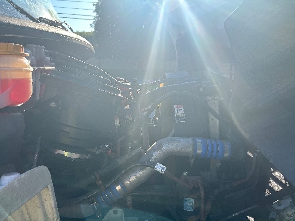 Medium Duty Box Truck-Light and Medium Duty Trucks-Freightliner-2021-M2-Rochester-NY-210,002\n\t\tmiles-$ 47,250 - Image 23