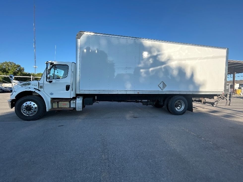 Medium Duty Box Truck-Light and Medium Duty Trucks-Freightliner-2021-M2-Rochester-NY-210,002\n\t\tmiles-$ 47,250 - Image 4