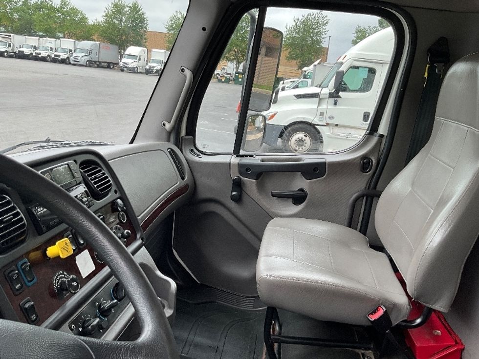 Medium Duty Box Truck-Light and Medium Duty Trucks-Freightliner-2021-M2-Rockville-MD-190,812\n\t\tmiles-$ 61,250 - Image 19