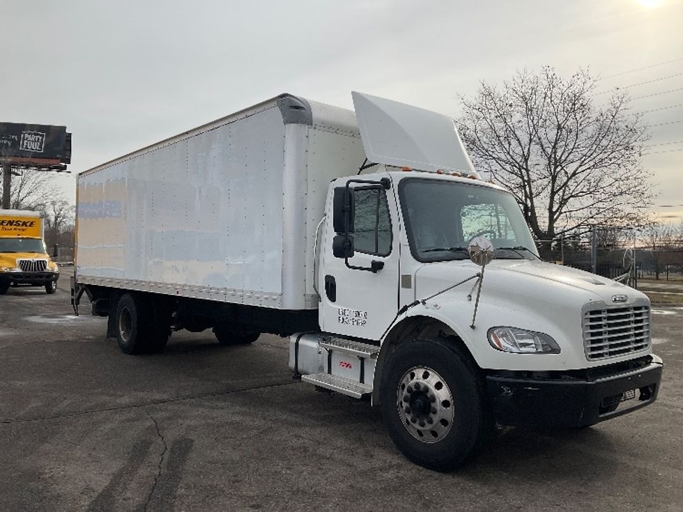Medium Duty Box Truck-Light and Medium Duty Trucks-Freightliner-2021-M2-Romulus-MI-252,760\n\t\tmiles-$ 41,500 - Image 1