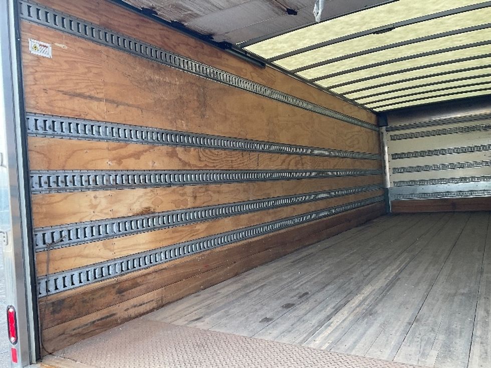 Medium Duty Box Truck-Light and Medium Duty Trucks-Freightliner-2021-M2-Romulus-MI-252,760\n\t\tmiles-$ 41,500 - Image 11