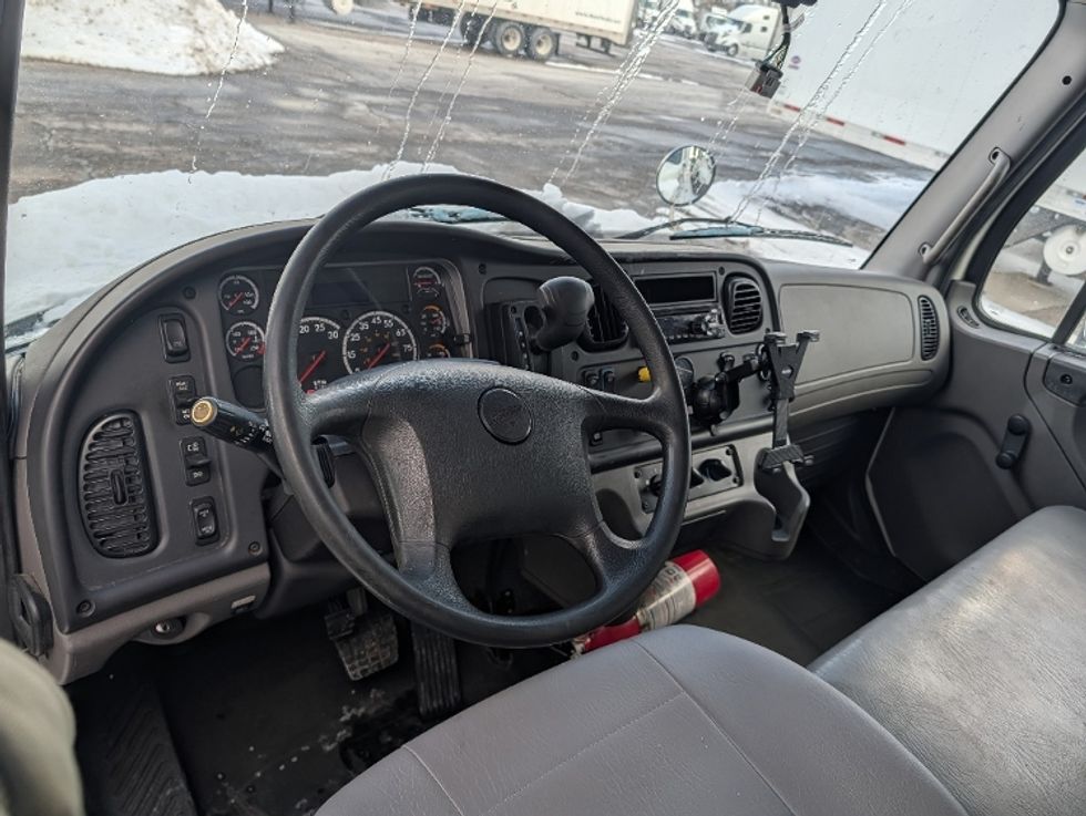 Medium Duty Box Truck-Light and Medium Duty Trucks-Freightliner-2021-M2-Romulus-MI-252,760\n\t\tmiles-$ 41,500 - Image 14