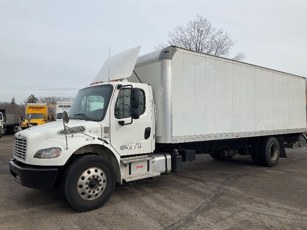 Medium Duty Box Truck-Light and Medium Duty Trucks-Freightliner-2021-M2-Romulus-MI-252,760\n\t\tmiles-$ 41,500 - Image 3