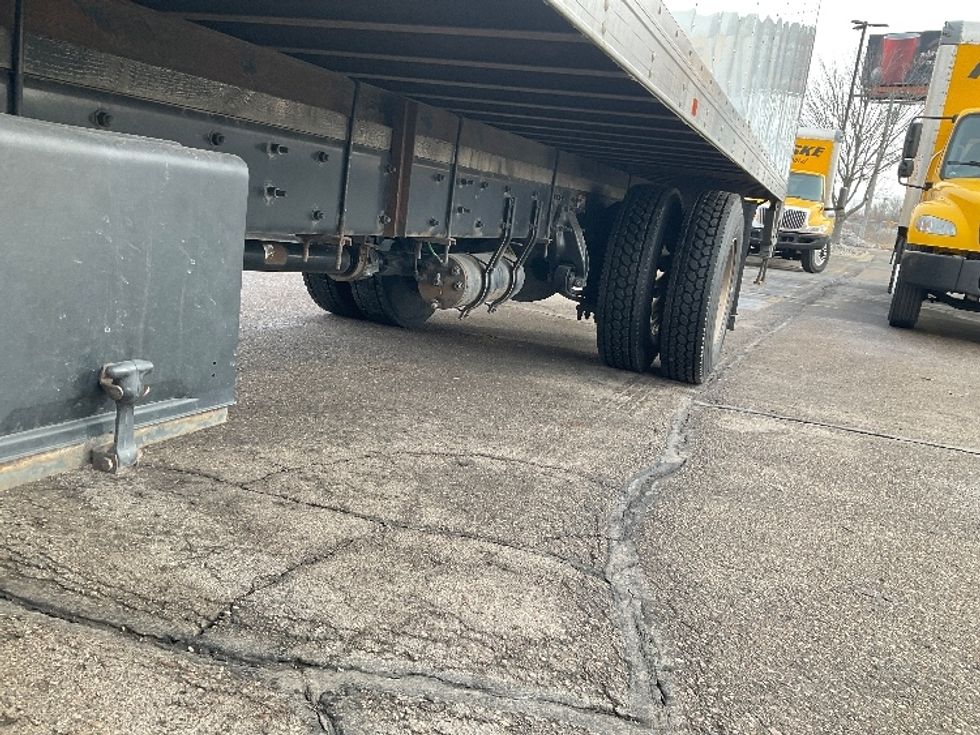 Medium Duty Box Truck-Light and Medium Duty Trucks-Freightliner-2021-M2-Romulus-MI-252,760\n\t\tmiles-$ 41,500 - Image 5