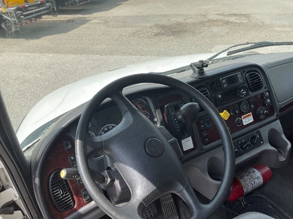 Medium Duty Box Truck-Light and Medium Duty Trucks-Freightliner-2021-M2-Saginaw-MI-187,861\n\t\tmiles-$ 57,000 - Image 17