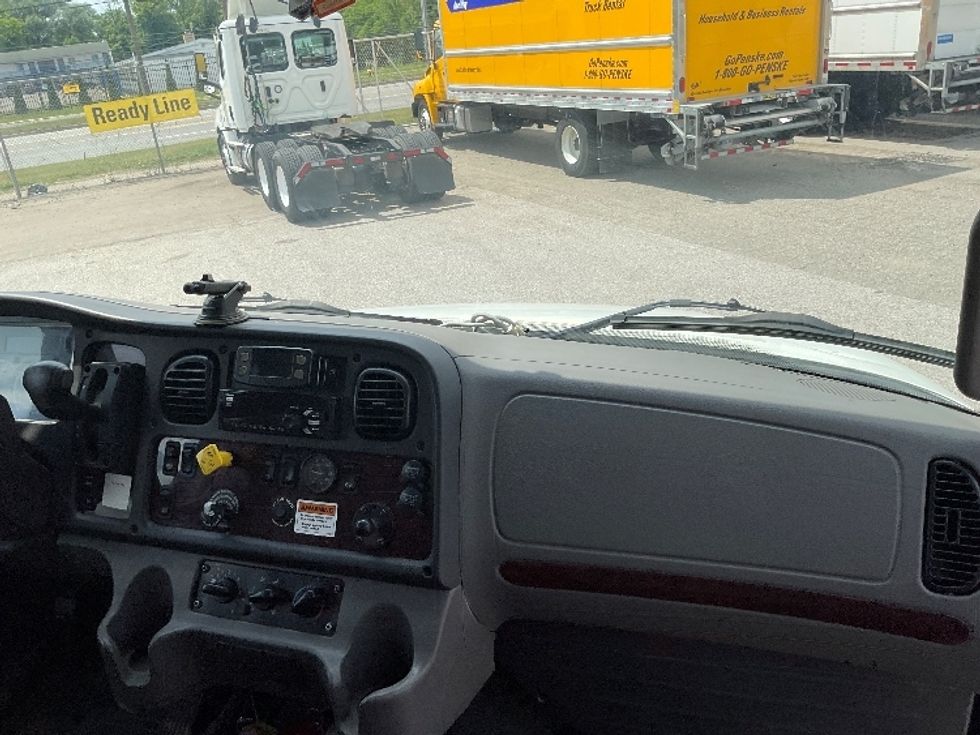 Medium Duty Box Truck-Light and Medium Duty Trucks-Freightliner-2021-M2-Saginaw-MI-187,861\n\t\tmiles-$ 57,000 - Image 21