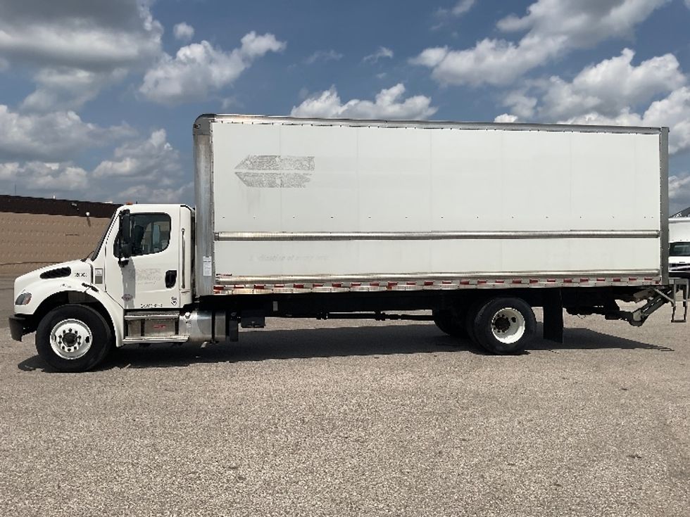 Medium Duty Box Truck-Light and Medium Duty Trucks-Freightliner-2021-M2-Saginaw-MI-187,861\n\t\tmiles-$ 57,000 - Image 4