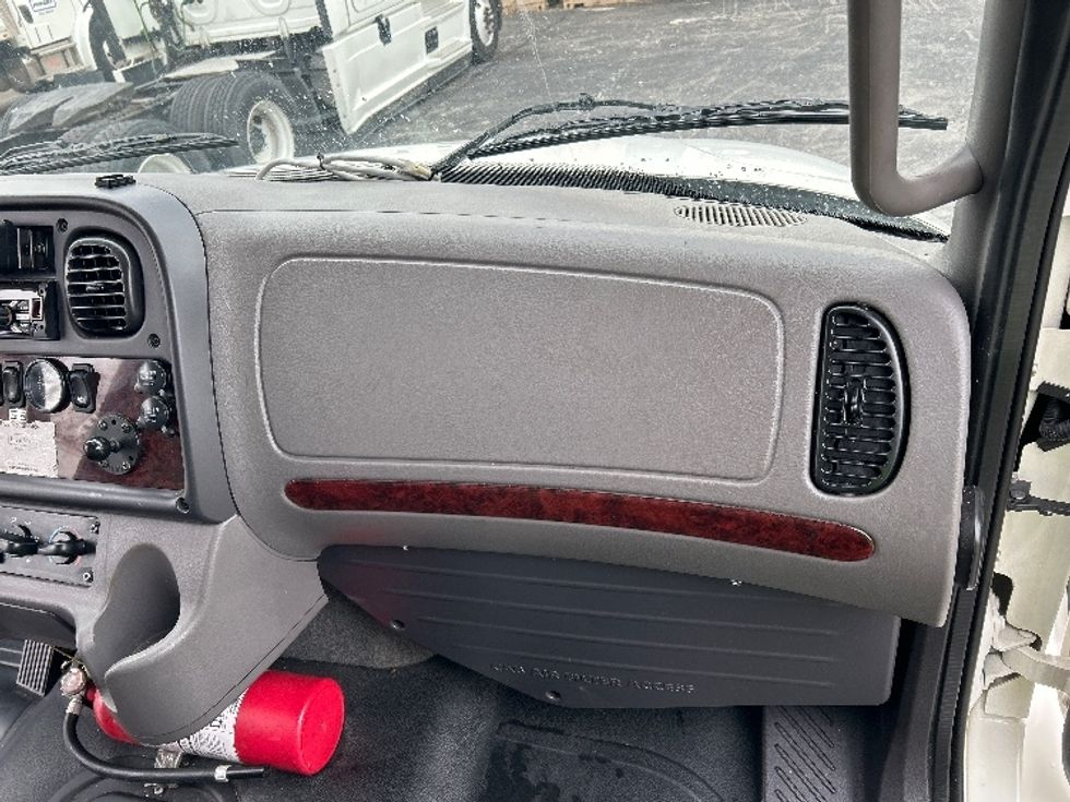 Medium Duty Box Truck-Light and Medium Duty Trucks-Freightliner-2021-M2-Salem-VA-230,111\n\t\tmiles-$ 50,750 - Image 21