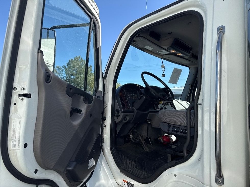 Medium Duty Box Truck-Light and Medium Duty Trucks-Freightliner-2021-M2-Salt Lake City-UT-160,820\n\t\tmiles-$ 50,000 - Image 15