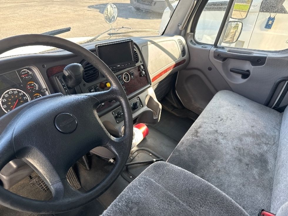 Medium Duty Box Truck-Light and Medium Duty Trucks-Freightliner-2021-M2-Salt Lake City-UT-160,820\n\t\tmiles-$ 50,000 - Image 16
