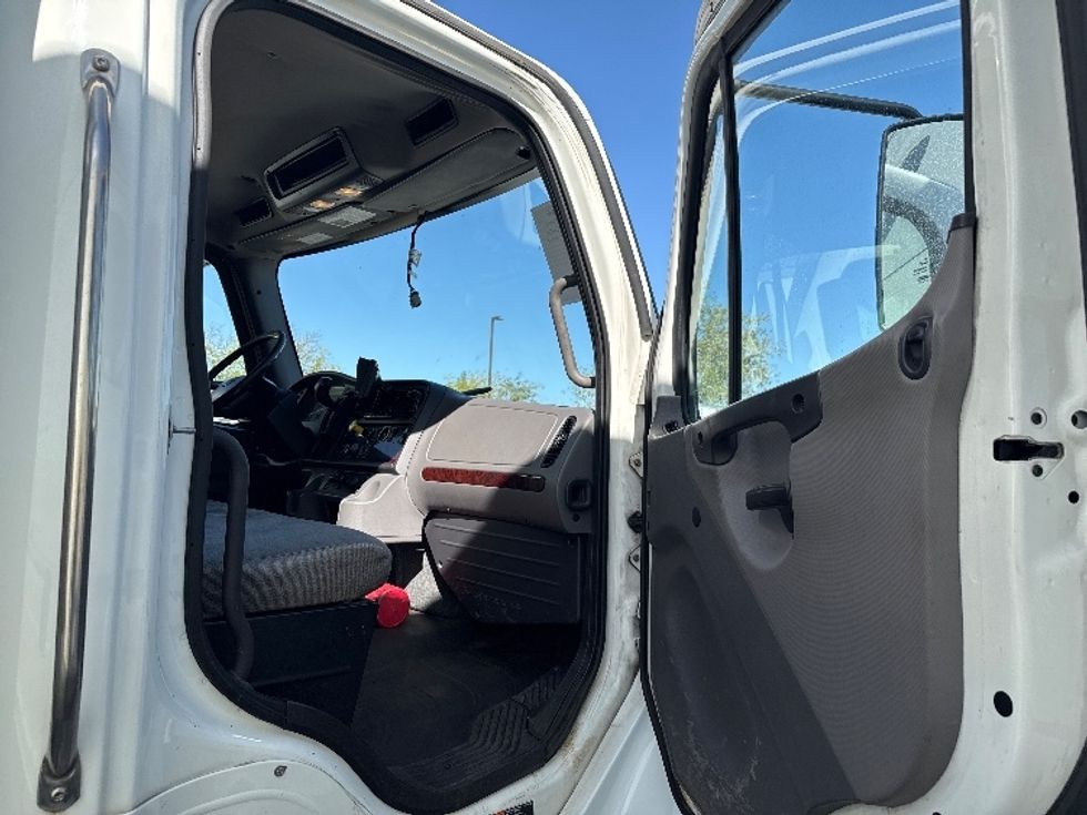 Medium Duty Box Truck-Light and Medium Duty Trucks-Freightliner-2021-M2-Salt Lake City-UT-160,820\n\t\tmiles-$ 50,000 - Image 19