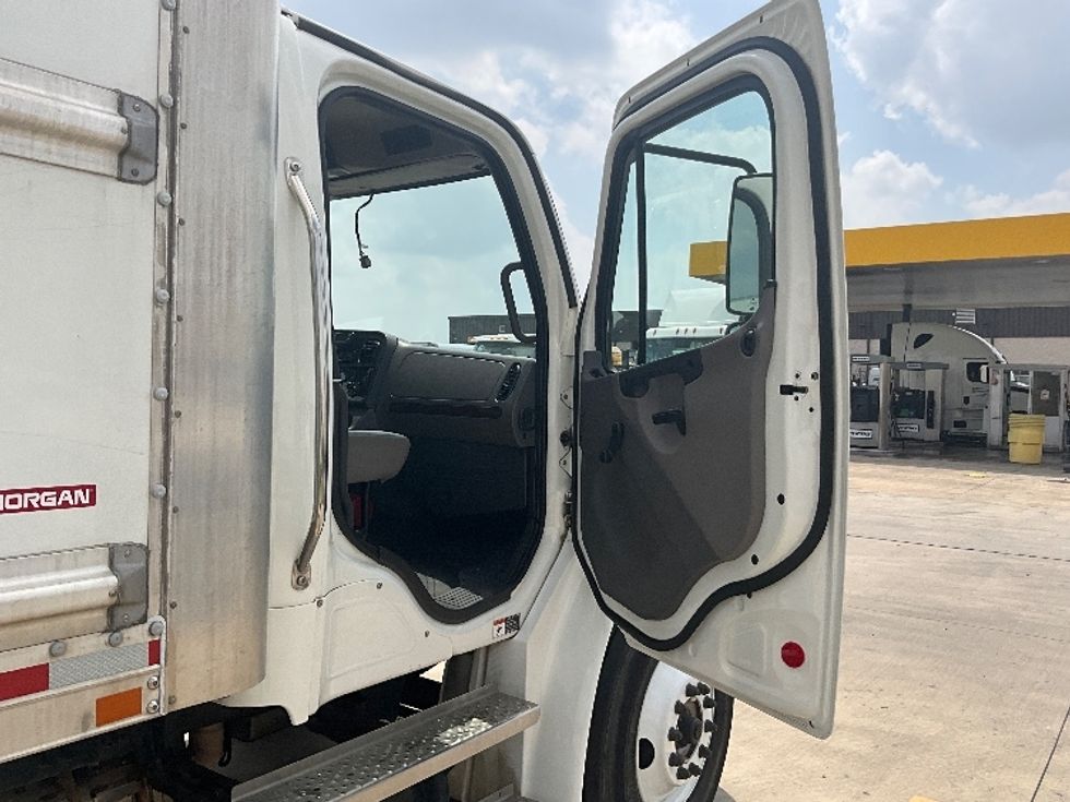 Medium Duty Box Truck-Light and Medium Duty Trucks-Freightliner-2021-M2-San Antonio-TX-159,995\n\t\tmiles-$ 64,250 - Image 20