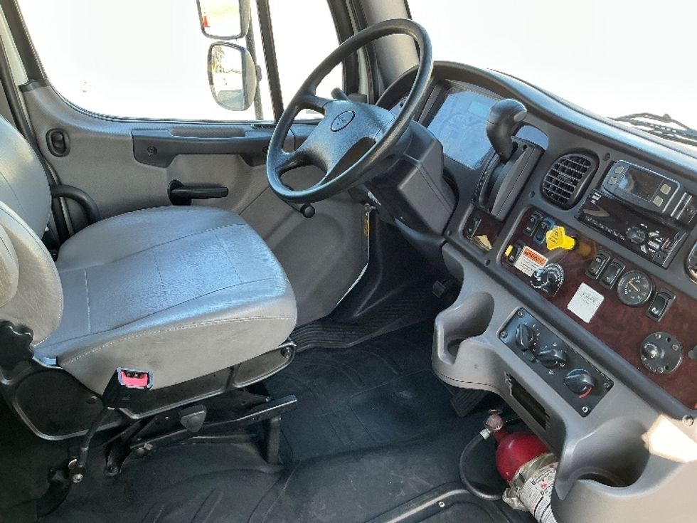 Medium Duty Box Truck-Light and Medium Duty Trucks-Freightliner-2021-M2-San Antonio-TX-159,995\n\t\tmiles-$ 64,250 - Image 22