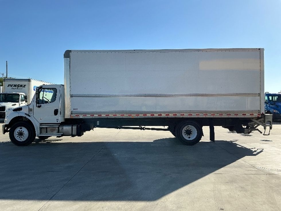 Medium Duty Box Truck-Light and Medium Duty Trucks-Freightliner-2021-M2-San Antonio-TX-159,995\n\t\tmiles-$ 64,250 - Image 4