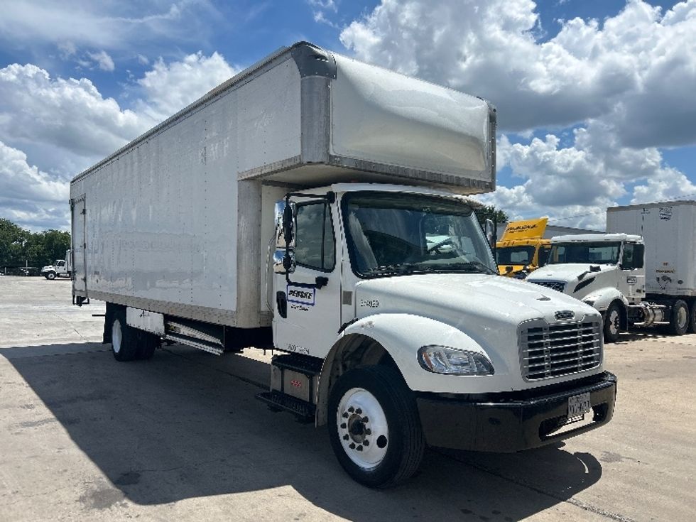 Medium Duty Box Truck-Light and Medium Duty Trucks-Freightliner-2021-M2-San Antonio-TX-167,712\n\t\tmiles-$ 65,750 - Image 1