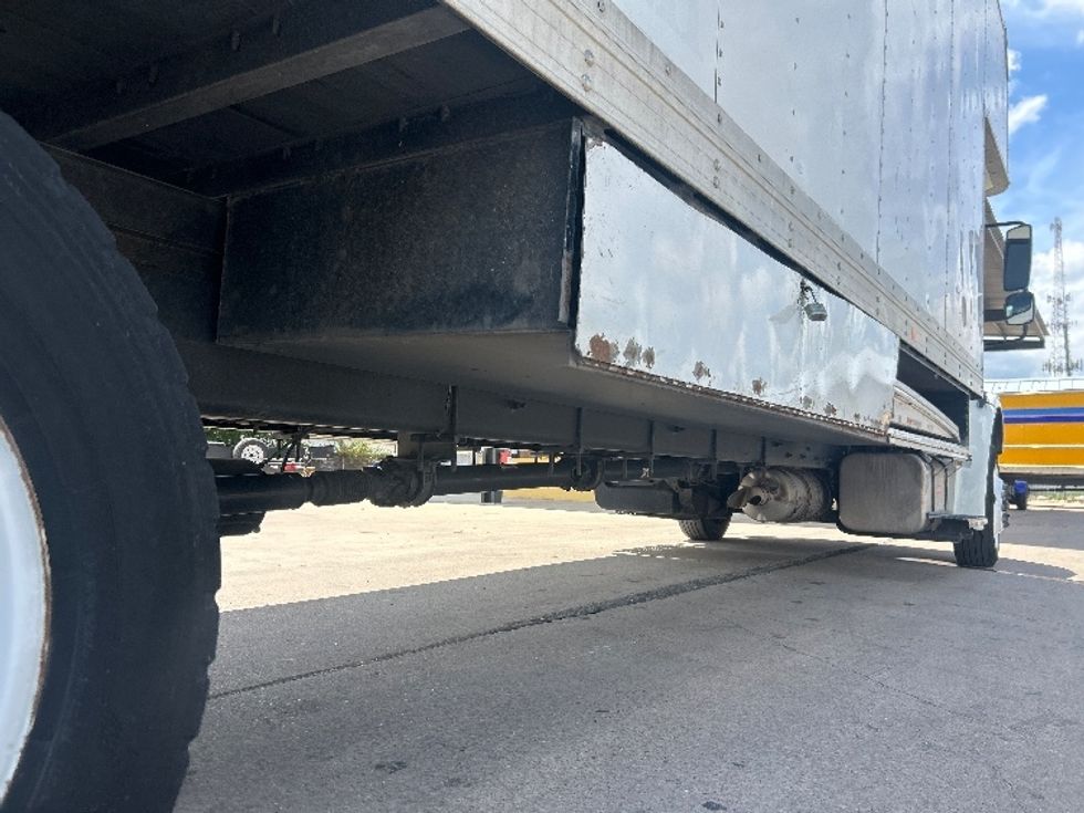 Medium Duty Box Truck-Light and Medium Duty Trucks-Freightliner-2021-M2-San Antonio-TX-167,712\n\t\tmiles-$ 65,750 - Image 13