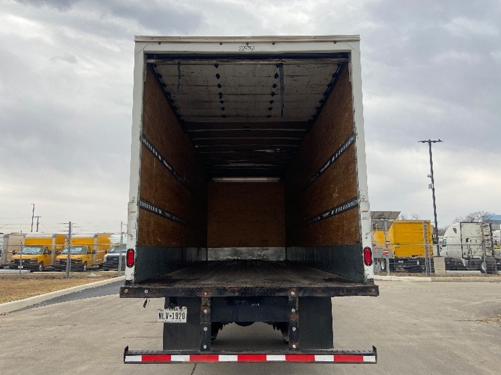Medium Duty Box Truck-Light and Medium Duty Trucks-Freightliner-2021-M2-San Antonio-TX-181,011\n\t\tmiles-$ 53,000 - Image 8