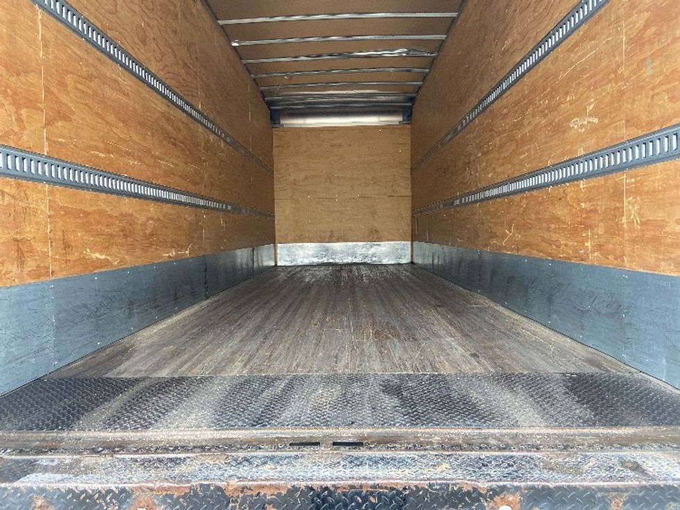 Medium Duty Box Truck-Light and Medium Duty Trucks-Freightliner-2021-M2-San Antonio-TX-181,011\n\t\tmiles-$ 53,000 - Image 9