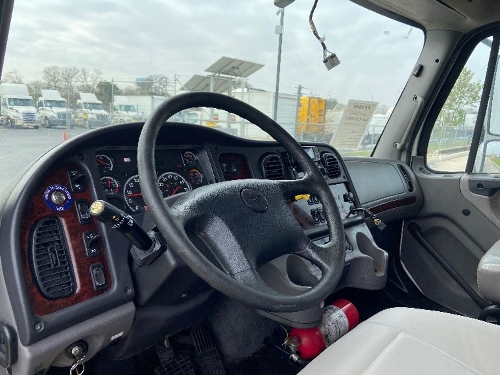 Medium Duty Box Truck-Light and Medium Duty Trucks-Freightliner-2021-M2-San Antonio-TX-406,342\n\t\tmiles-$ 24,000 - Image 17