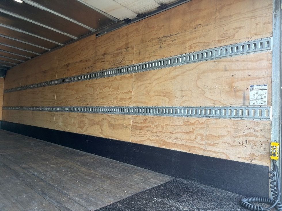 Medium Duty Box Truck-Light and Medium Duty Trucks-Freightliner-2021-M2-Shreveport-LA-248,181\n\t\tmiles-$ 51,500 - Image 12