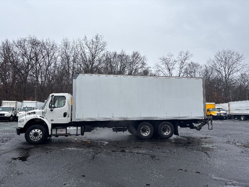 Medium Duty Box Truck-Light and Medium Duty Trucks-Freightliner-2021-M2-South Plainfield-NJ-191,462\n\t\tmiles-$ 64,500 - Image 4
