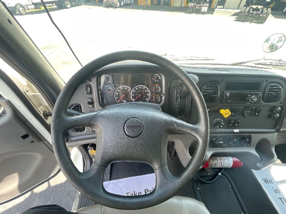 Medium Duty Box Truck-Light and Medium Duty Trucks-Freightliner-2021-M2-Spartanburg-SC-195,229\n\t\tmiles-$ 50,500 - Image 18