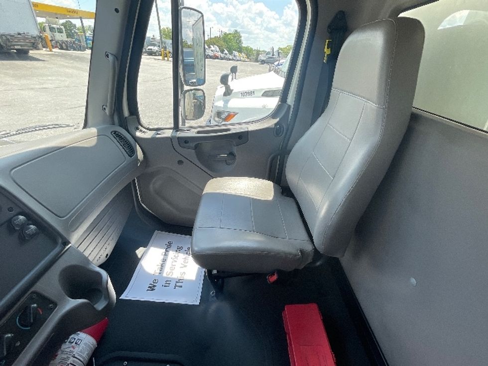 Medium Duty Box Truck-Light and Medium Duty Trucks-Freightliner-2021-M2-Spartanburg-SC-195,229\n\t\tmiles-$ 50,500 - Image 19
